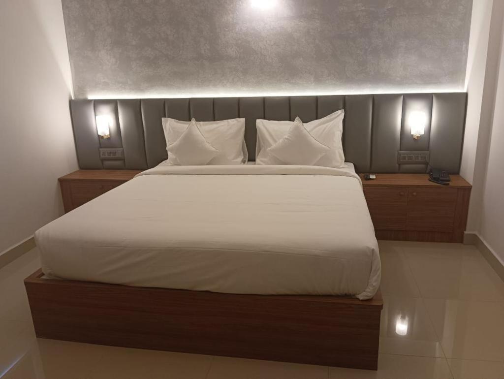 White Lake Resort Bilikere Exterior foto